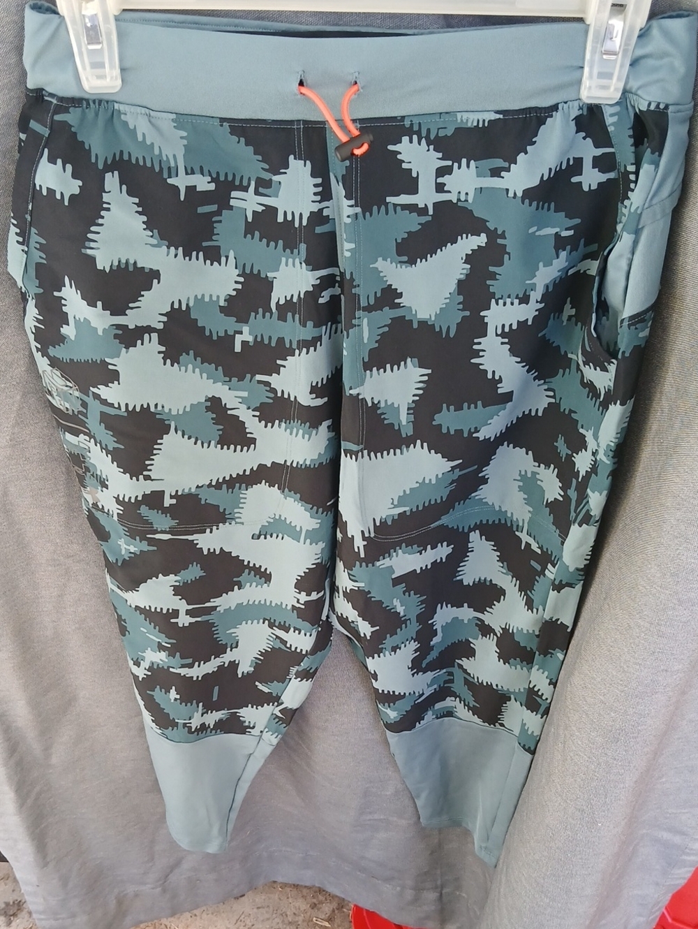 Men's Camouflage Performance Jogger Pants - Teal/Black